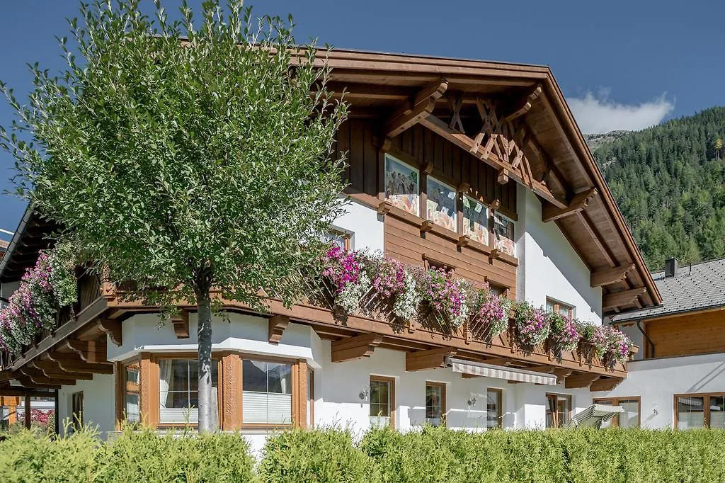 Garni Vierjahreszeiten Solden 3*,  Austria